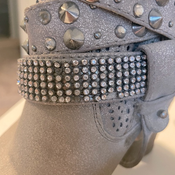 Not Rated Booties Size 6 - Picture 4 of 4